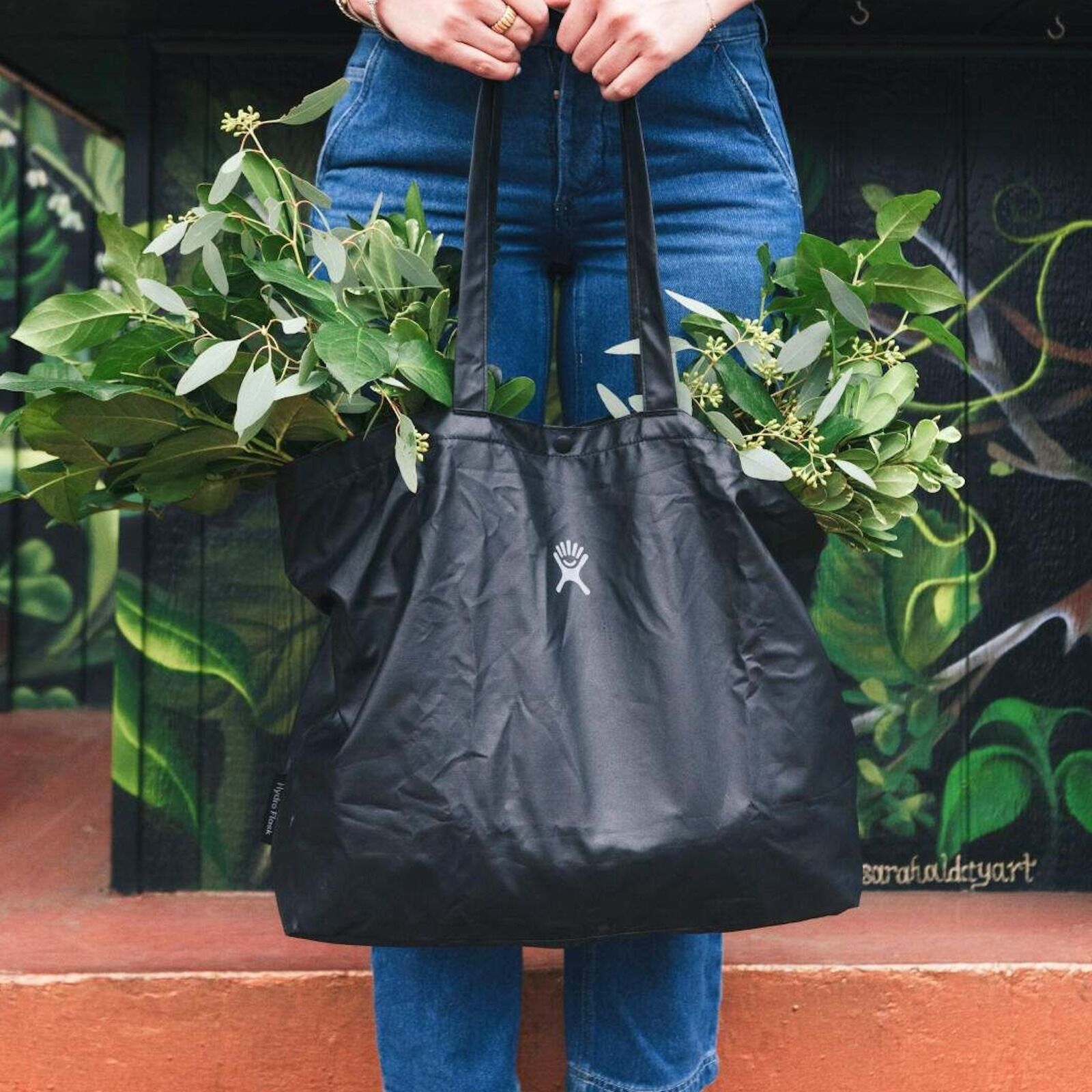 Hydro Flask 20 L Tag Along Tote - Image 46